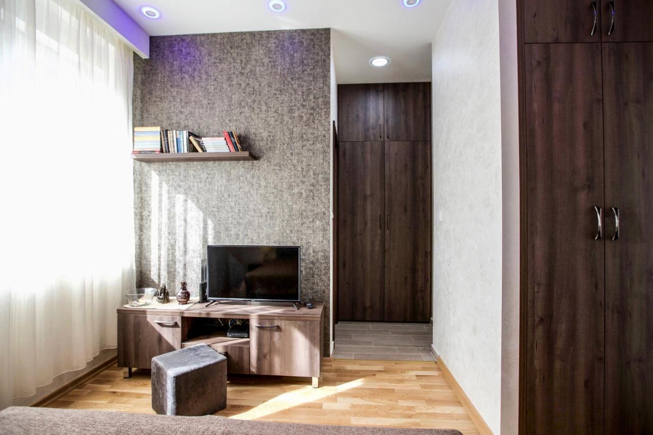 Apartment Bohemian Dream Nikšić Bagian luar foto